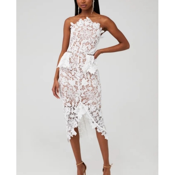 Elliatt Optics Floral Lace Peplum midi Dress — white & nude - bridal dress - Picture 9 of 11